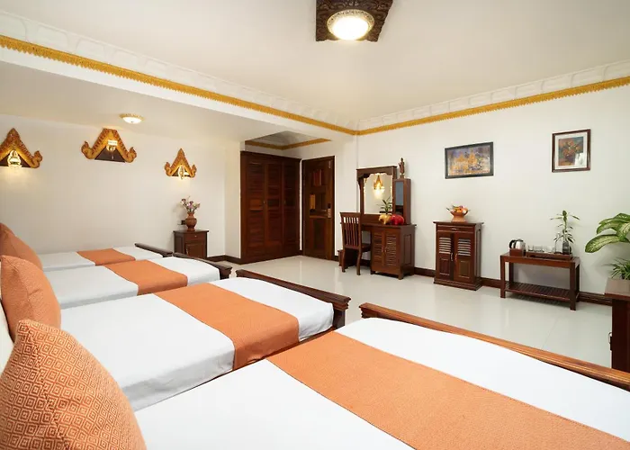 Bronam & Hotel 4*