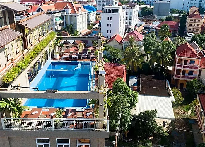 Bronam & 4* Siem Reap